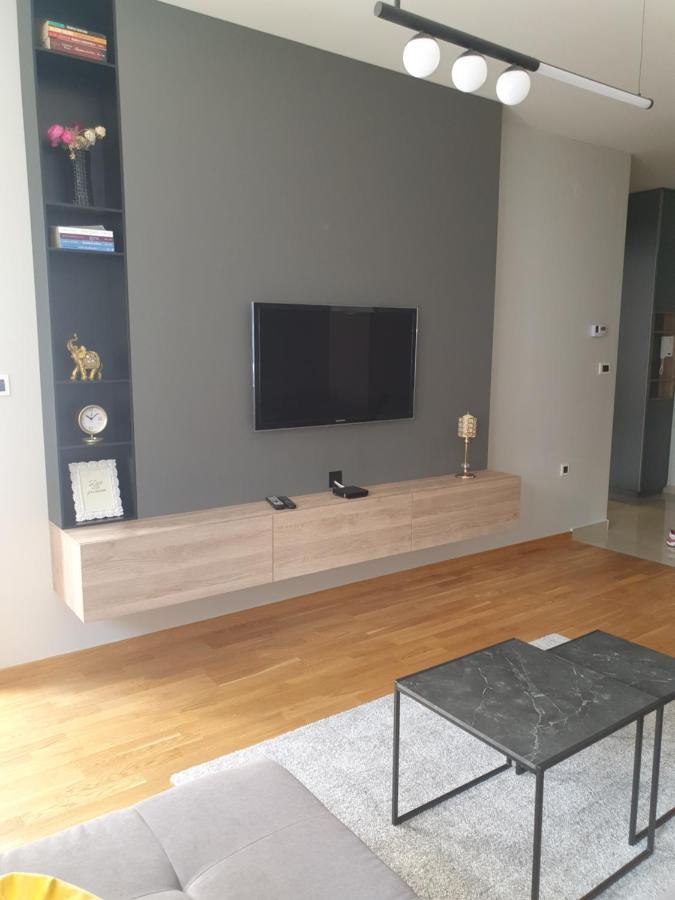 Sajam 1 Apartment Novi Sad Luaran gambar