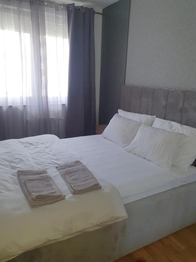 Sajam 1 Apartment Novi Sad Luaran gambar