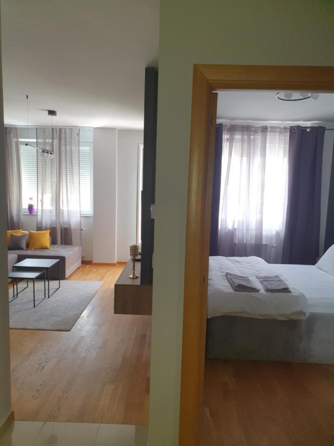 Sajam 1 Apartment Novi Sad Luaran gambar