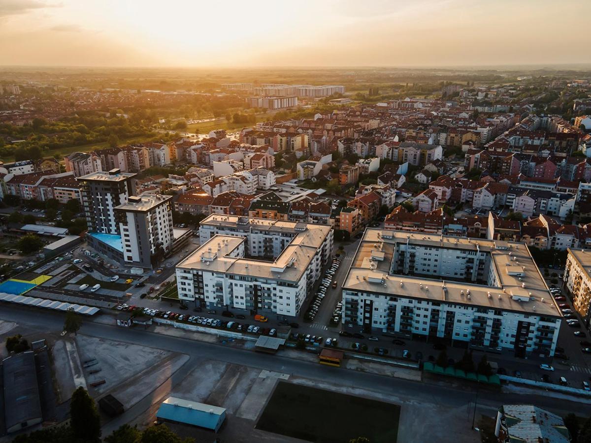 Sajam 1 Apartment Novi Sad Luaran gambar